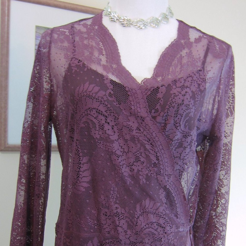 Raspberry Lace Wrap Blouse, Satin Belt  Sz L - Picture 9 of 11